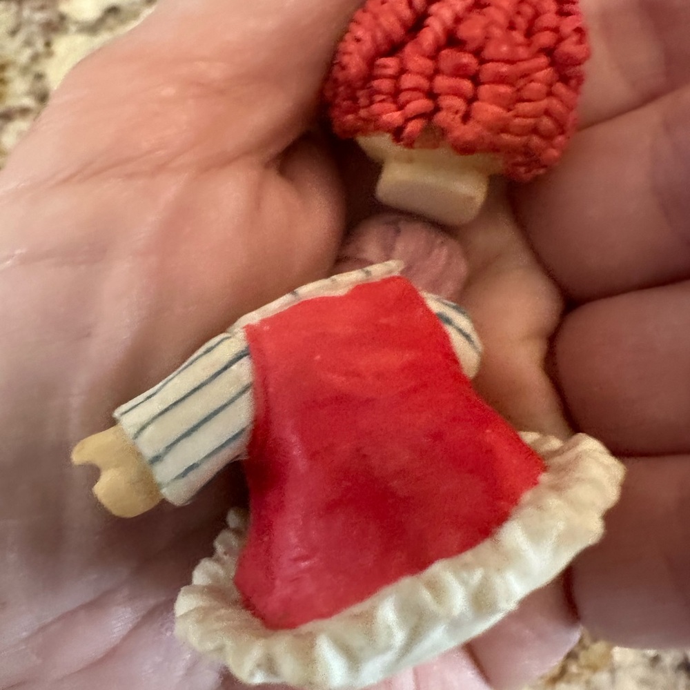 Raggedy Ann & Friends Miniature tea set - Picture 10 of 11